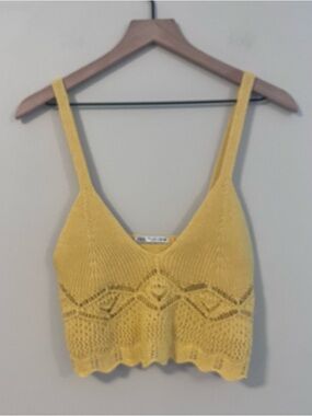 Zara Women’s Yellow Crochet Knit Cropped Tank Top Size L V-neck Sleeveless
